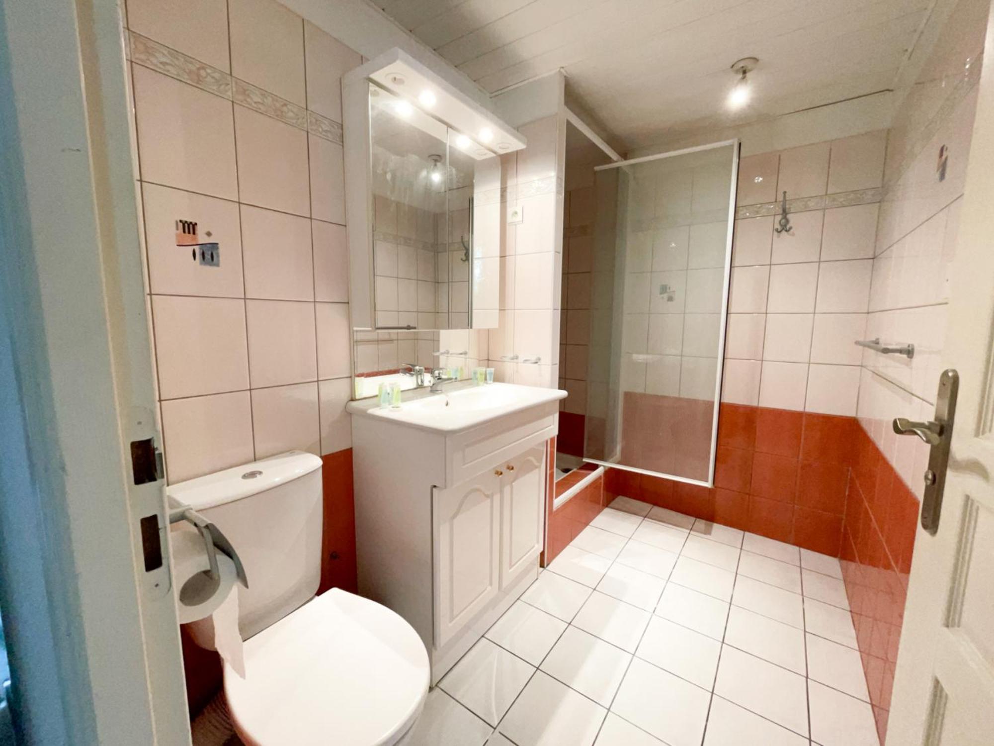 Spacieux Duplex Central Avec Terrasse Tropezienne Salon-de-Provence Extérieur photo