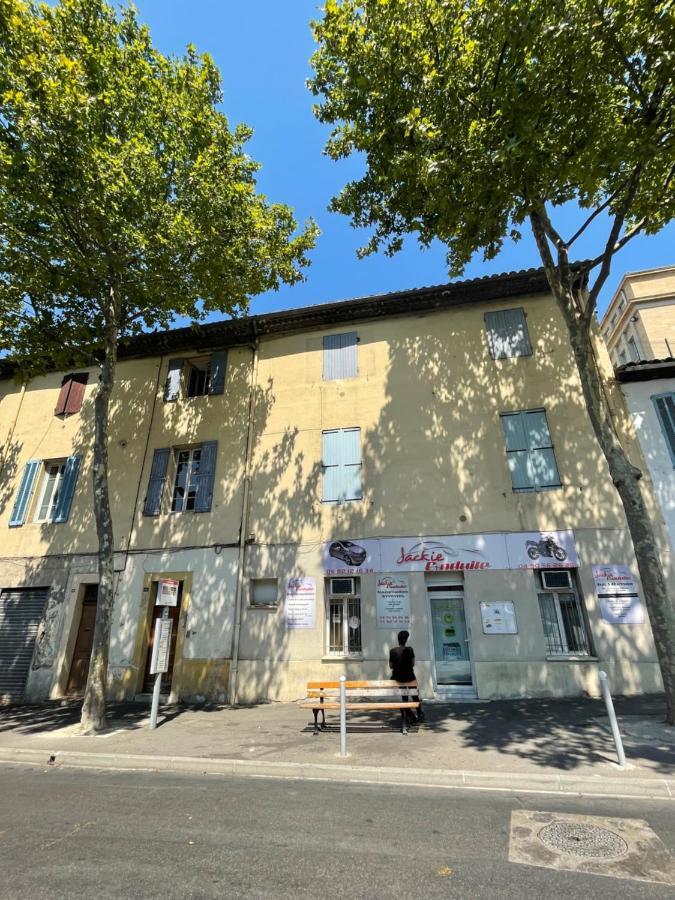 Spacieux Duplex Central Avec Terrasse Tropezienne Salon-de-Provence Extérieur photo